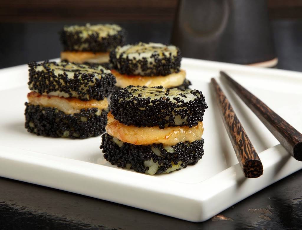 South Coast Sushi | restaurant | 1700 S Michigan Ave, Chicago, IL 60616, USA | 3126621700 OR +1 312-662-1700