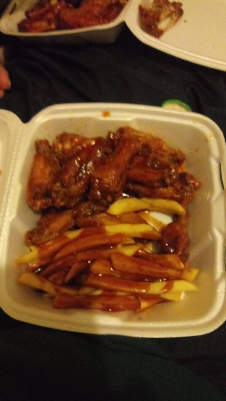 Captains Grill Restaurant | restaurant | 6104 Storer Ave, Cleveland, OH 44102, USA | 2166313001 OR +1 216-631-3001