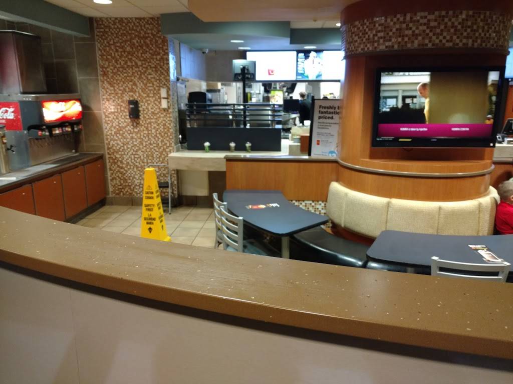McDonalds | cafe | 217 Fox Hill Rd, Hampton, VA 23669, USA | 7578481031 OR +1 757-848-1031