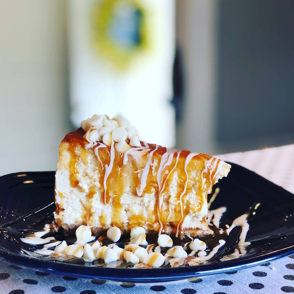 City Hall Cheesecake | bakery | 221 E Commerce St, Hernando, MS 38632, USA | 6624699117 OR +1 662-469-9117