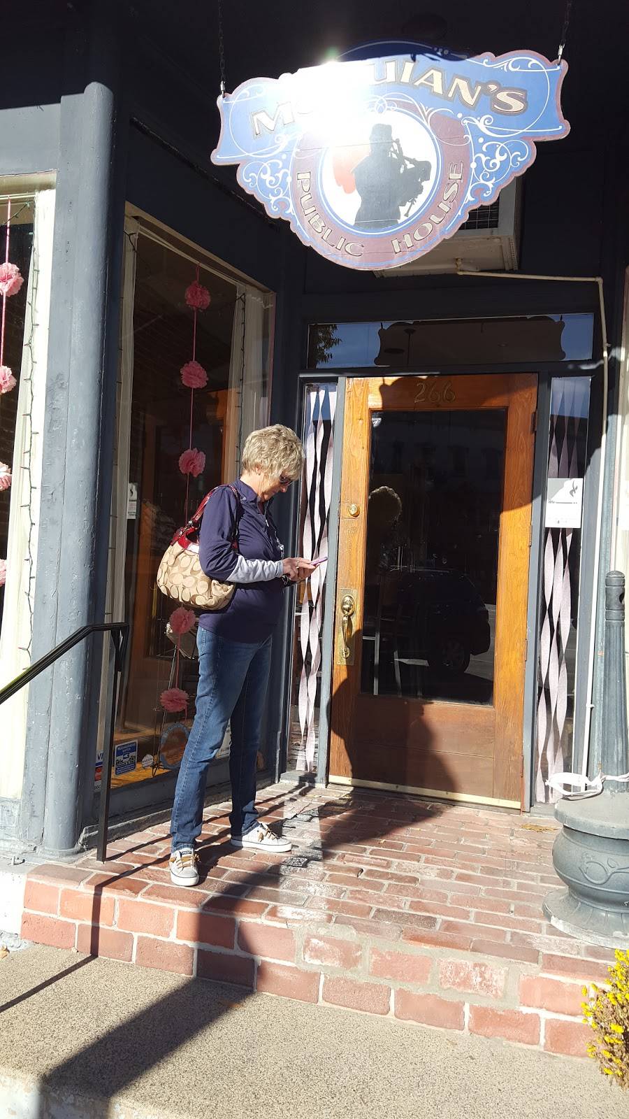 McGuigans Public House | restaurant | 266 Market St, Sunbury, PA 17801, USA | 5702865002 OR +1 570-286-5002