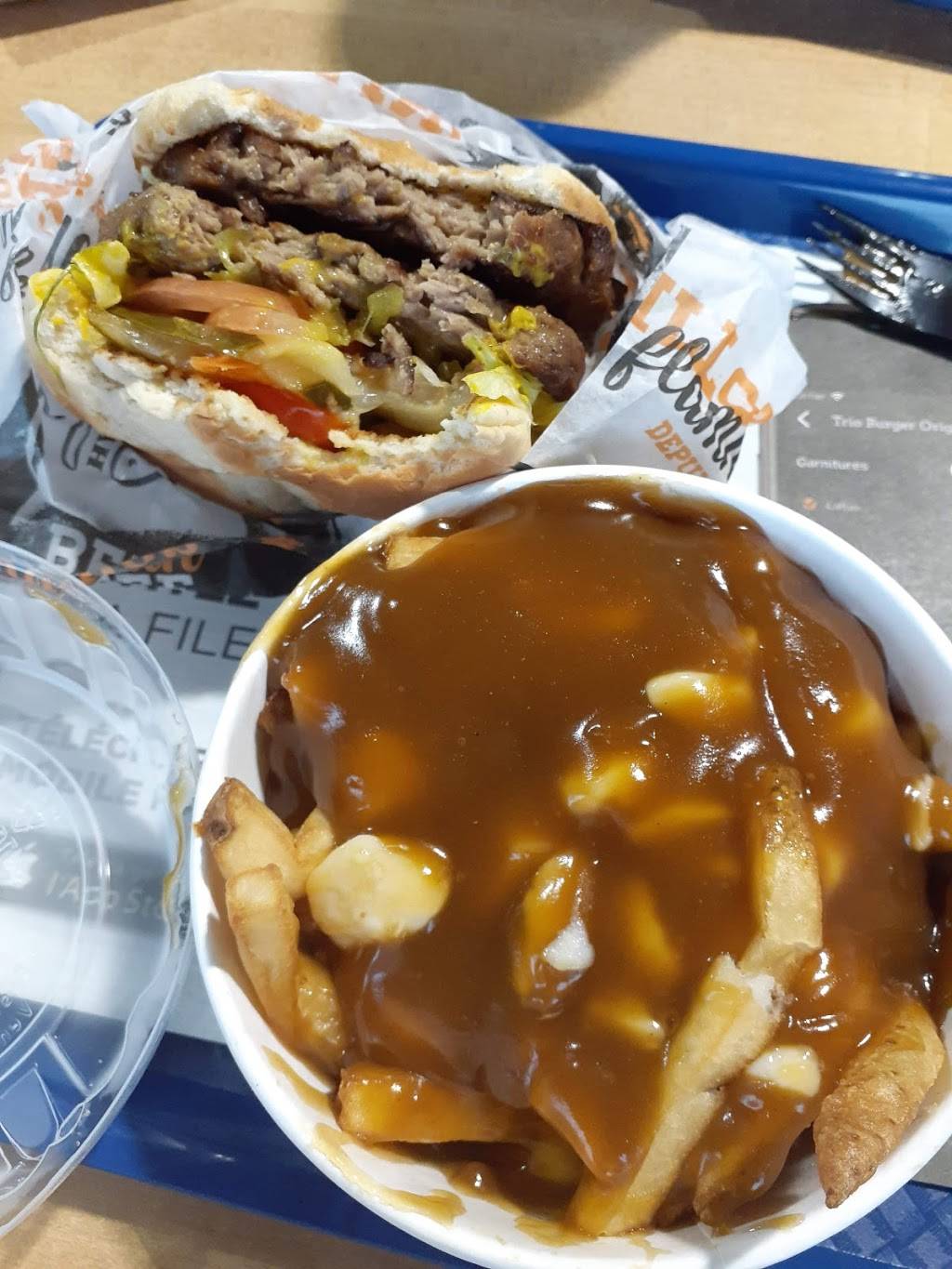 Harveys | restaurant | 8000 Boul Henri-Bourassa E, Montréal, QC H1E 1P2, Canada | 5143546944 OR +1 514-354-6944