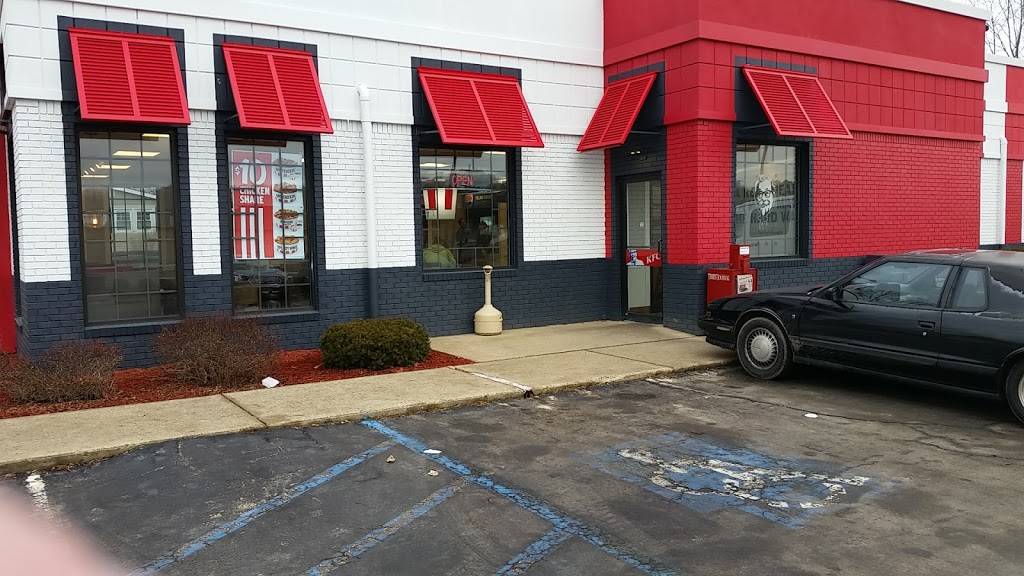KFC | restaurant | 120 N Jackson St, Oak Hill, OH 45656, USA | 7406827739 OR +1 740-682-7739