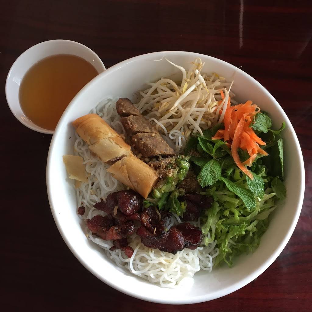 Huynh Ky Saigon Noodle House | restaurant | 6284 N Lee St, Morrow, GA 30260, USA | 6788188088 OR +1 678-818-8088