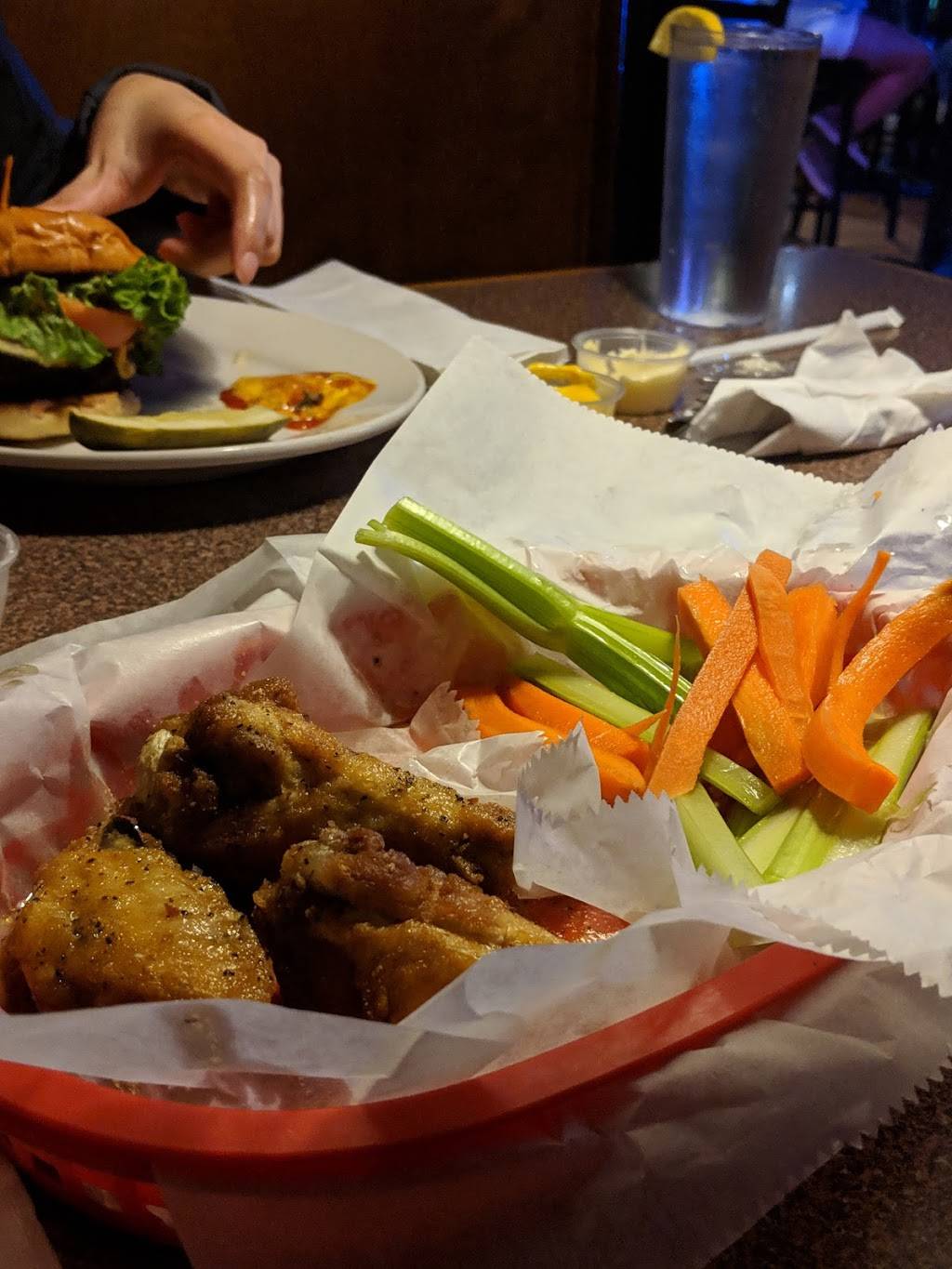 Suburban Tap | restaurant | 1318 Johnson Ferry Rd, Marietta, GA 30068, USA | 7709774467 OR +1 770-977-4467