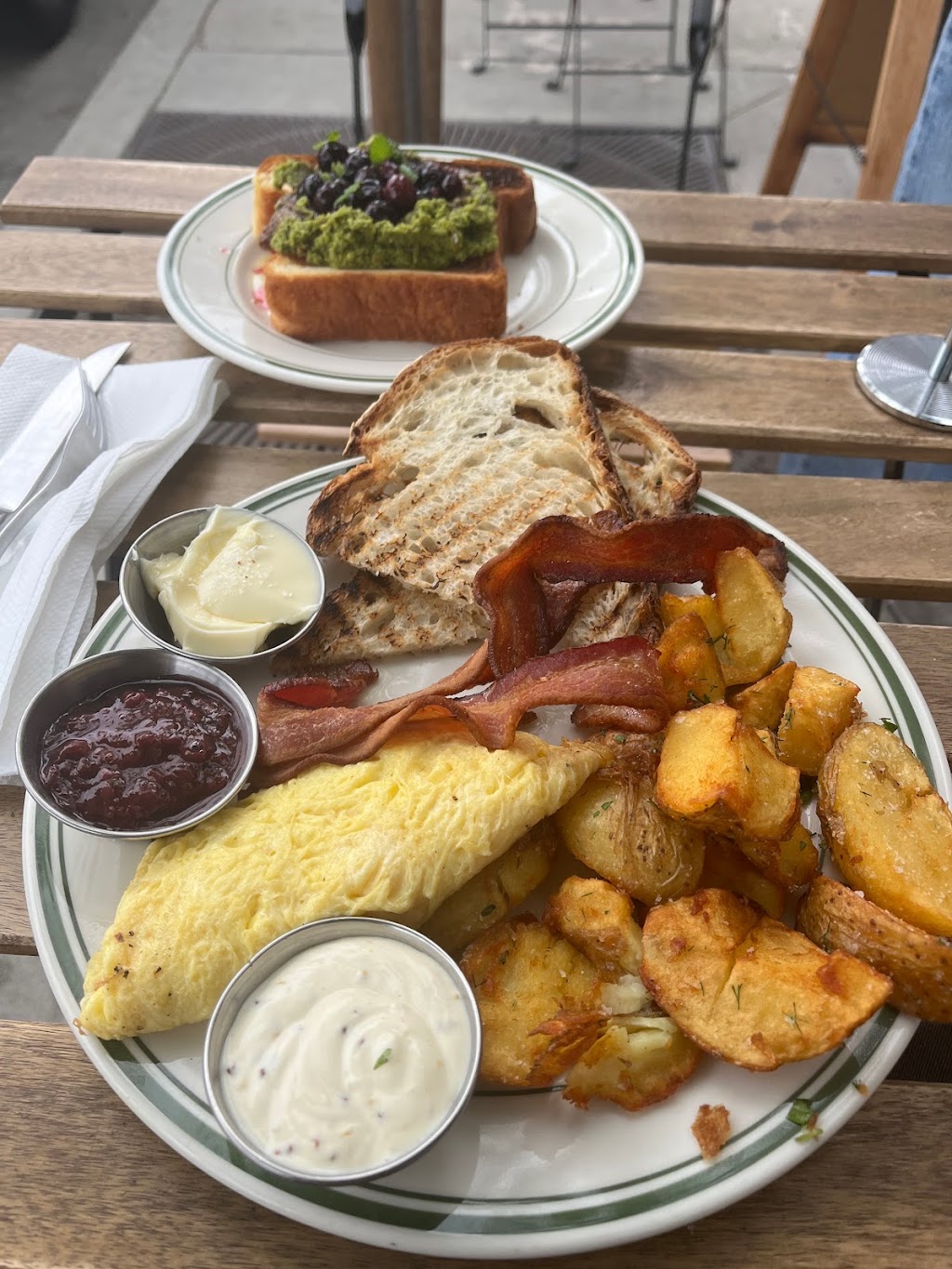 Breakaway Cafe | cafe | 8686 Washington Blvd, Culver City, CA 90232, USA | 3104922608 OR +1 310-492-2608