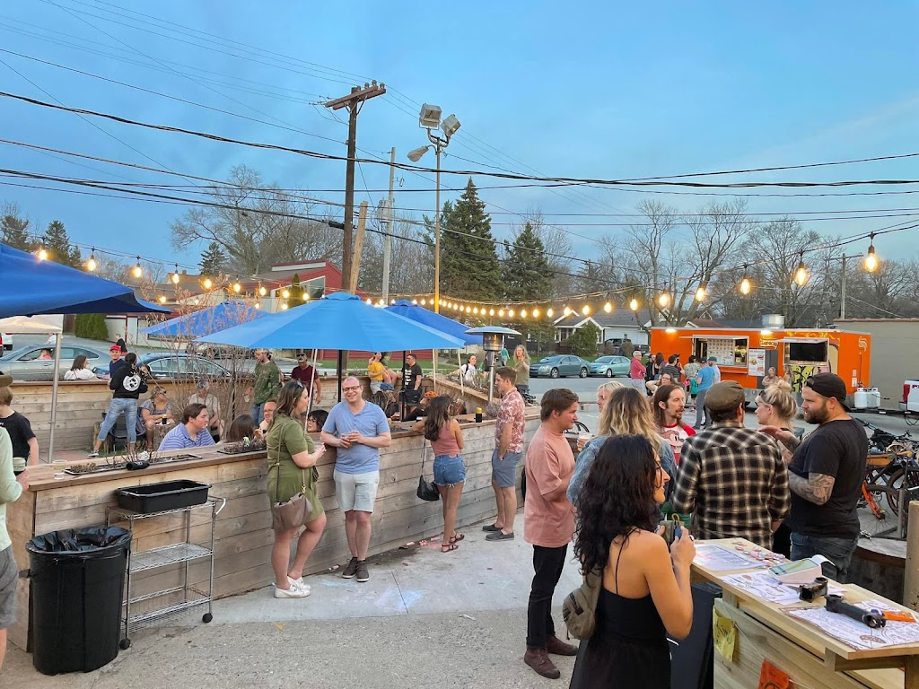 Switchback Gear Exchange | cafe | 2166 Plainfield Ave NE, Grand Rapids, MI 49505, USA | 6162599609 OR +1 616-259-9609