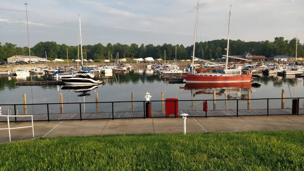 Best Coast Water Sports | meal takeaway | 4605 Padanarum Rd, Geneva, OH 44041, USA | 4404660333 OR +1 440-466-0333