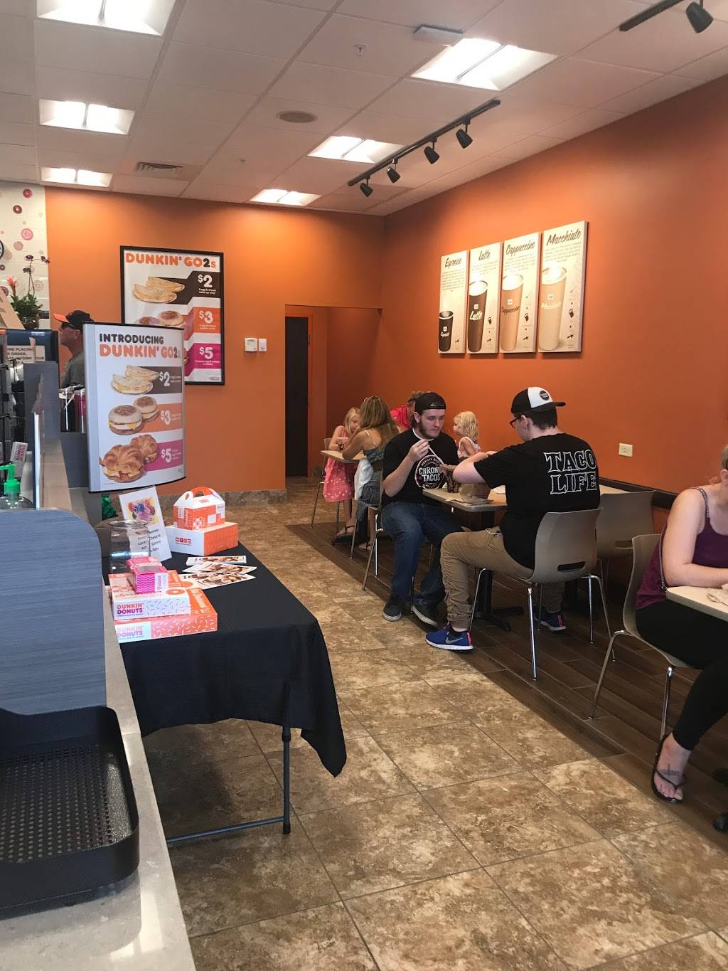 Dunkin | bakery | 5611 Six Mile Commercial Ct, Fort Myers, FL 33912, USA | 2392458568 OR +1 239-245-8568