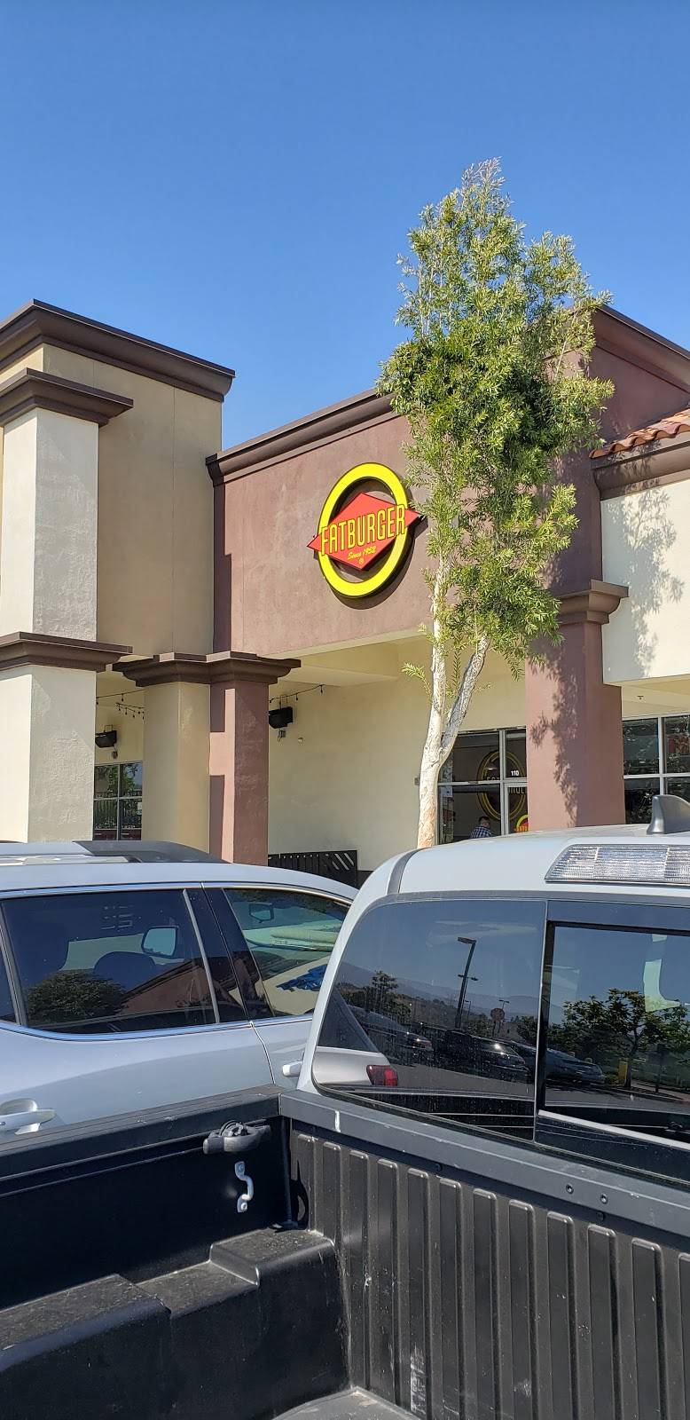Fatburger | restaurant | 1331 S Lone Hill Ave Suite #110, Glendora, CA 91740, USA | 9093940345 OR +1 909-394-0345