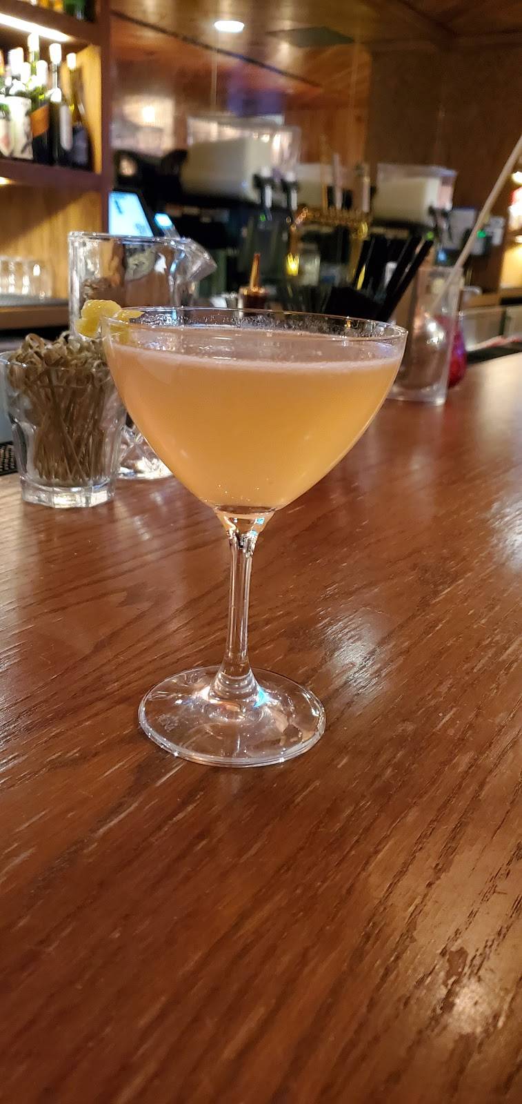 Genes | restaurant | 210 S Dubuque St, Iowa City, IA 52240, USA | 3193374058 OR +1 319-337-4058