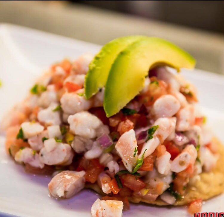 Hectors On Broadway | restaurant | 409 N Broadway, Santa Ana, CA 92701, USA | 7142859896 OR +1 714-285-9896