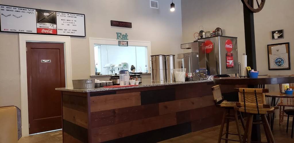 Taylor Smokehouse | restaurant | 211 S Beaton St, Corsicana, TX 75110, USA | 2547097353 OR +1 254-709-7353