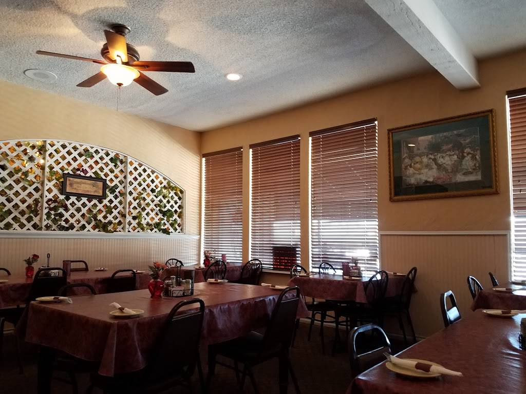 Vetonis | restaurant | 1111 TX-16, Graham, TX 76450, USA | 9405499966 OR +1 940-549-9966