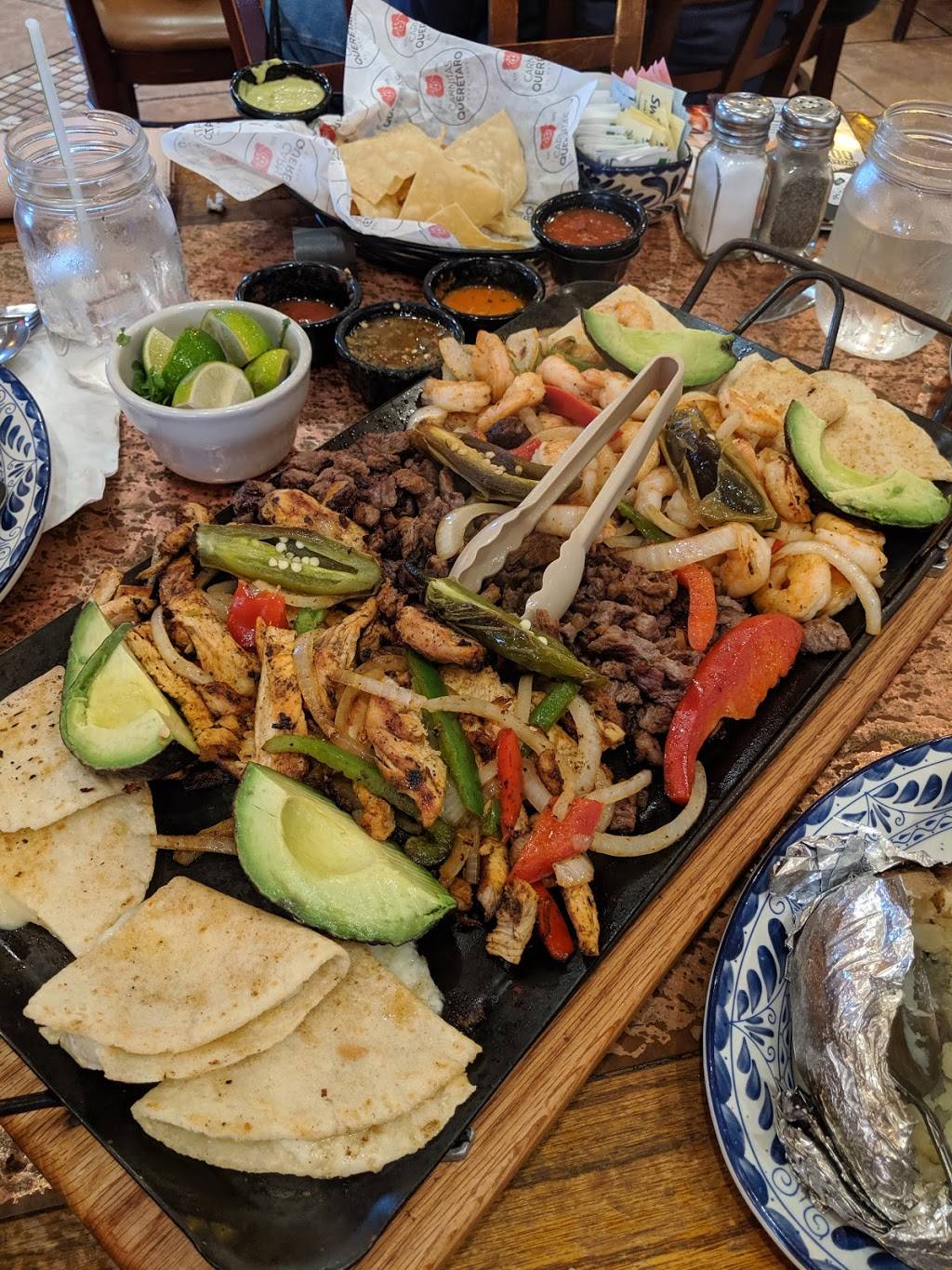 Carnitas Queretaro Mexican Restaurant | restaurant | 1451 N Zaragoza Rd, El Paso, TX 79936, USA | 9159219080 OR +1 915-921-9080