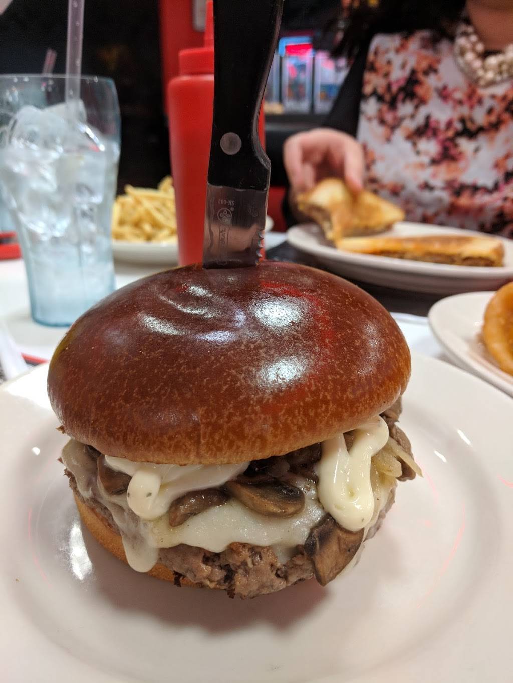 Steak n Shake | restaurant | 818 S Orlando Ave, Winter Park, FL 32789, USA | 4076454452 OR +1 407-645-4452