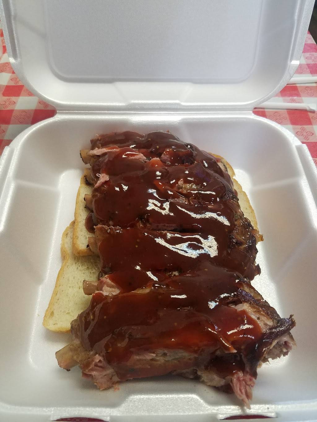 Sullys Smokehouse | restaurant | 10820 County Rd 44, Leesburg, FL 34788, USA | 3524837427 OR +1 352-483-7427