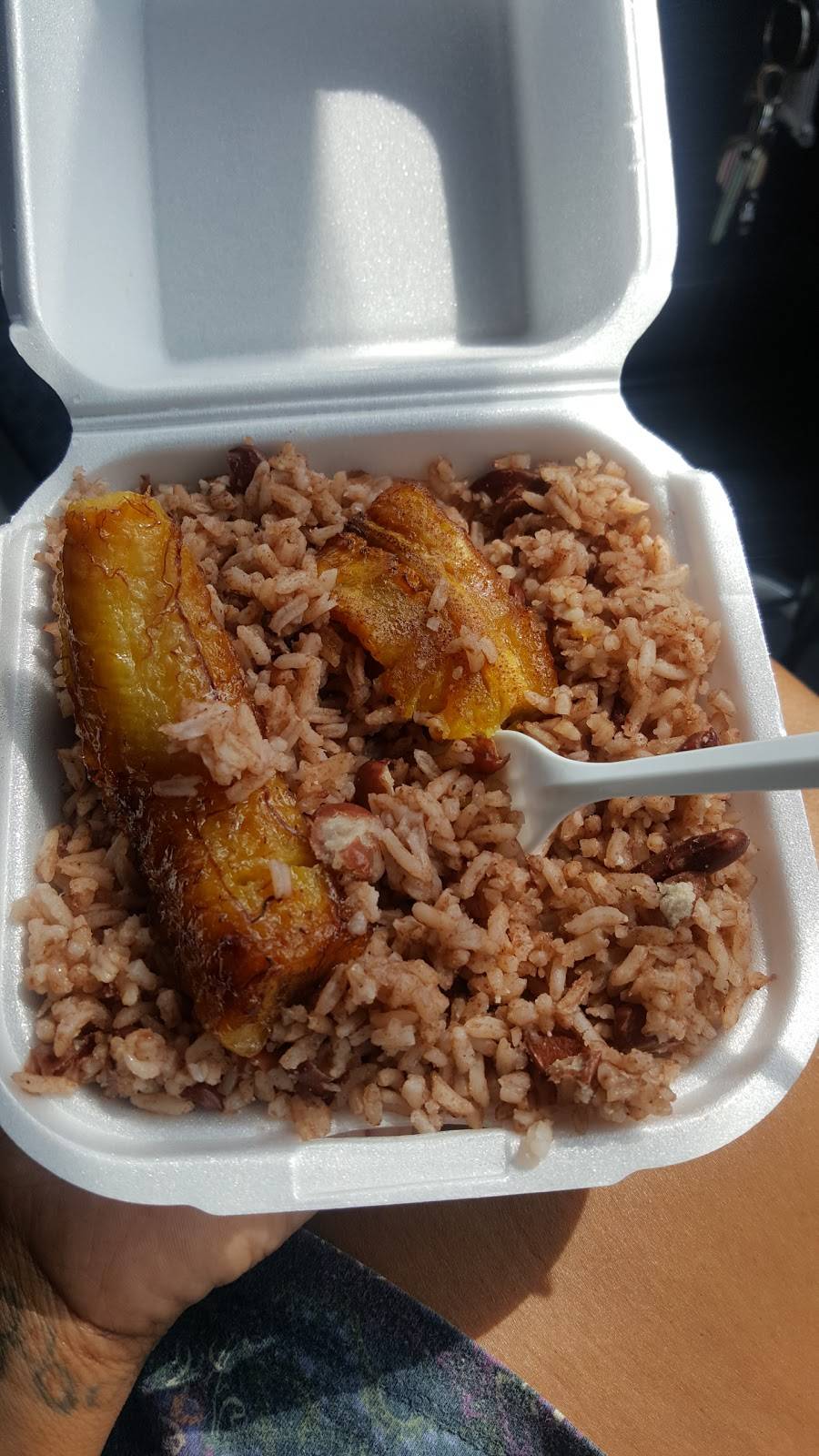 Joan & Sisters | restaurant | 3709 S Western Ave, Los Angeles, CA 90018, USA | 3237358952 OR +1 323-735-8952