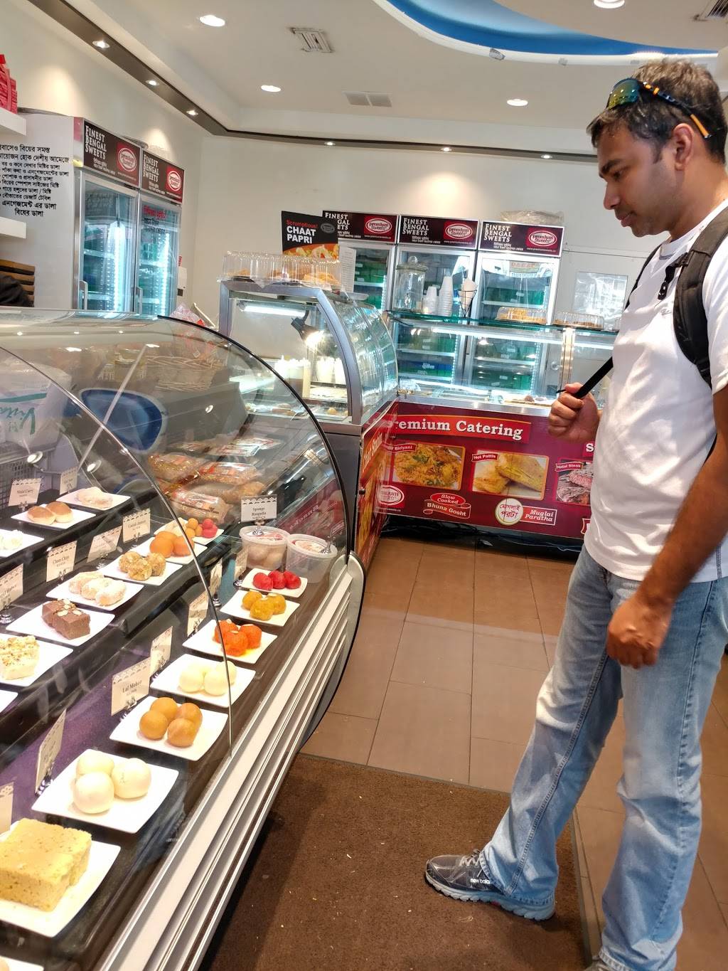 Premium Sweets | restaurant | 60 Danforth Rd, Scarborough, ON M1L 3W4, Canada | 6478481313 OR +1 647-848-1313