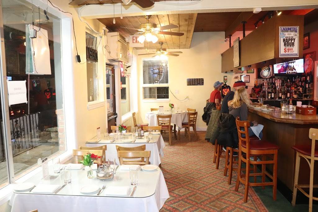 Four Corners Pizza & Pasta | meal delivery | 4203 Valley View Rd, El Sobrante, CA 94803, USA | 5102229925 OR +1 510-222-9925