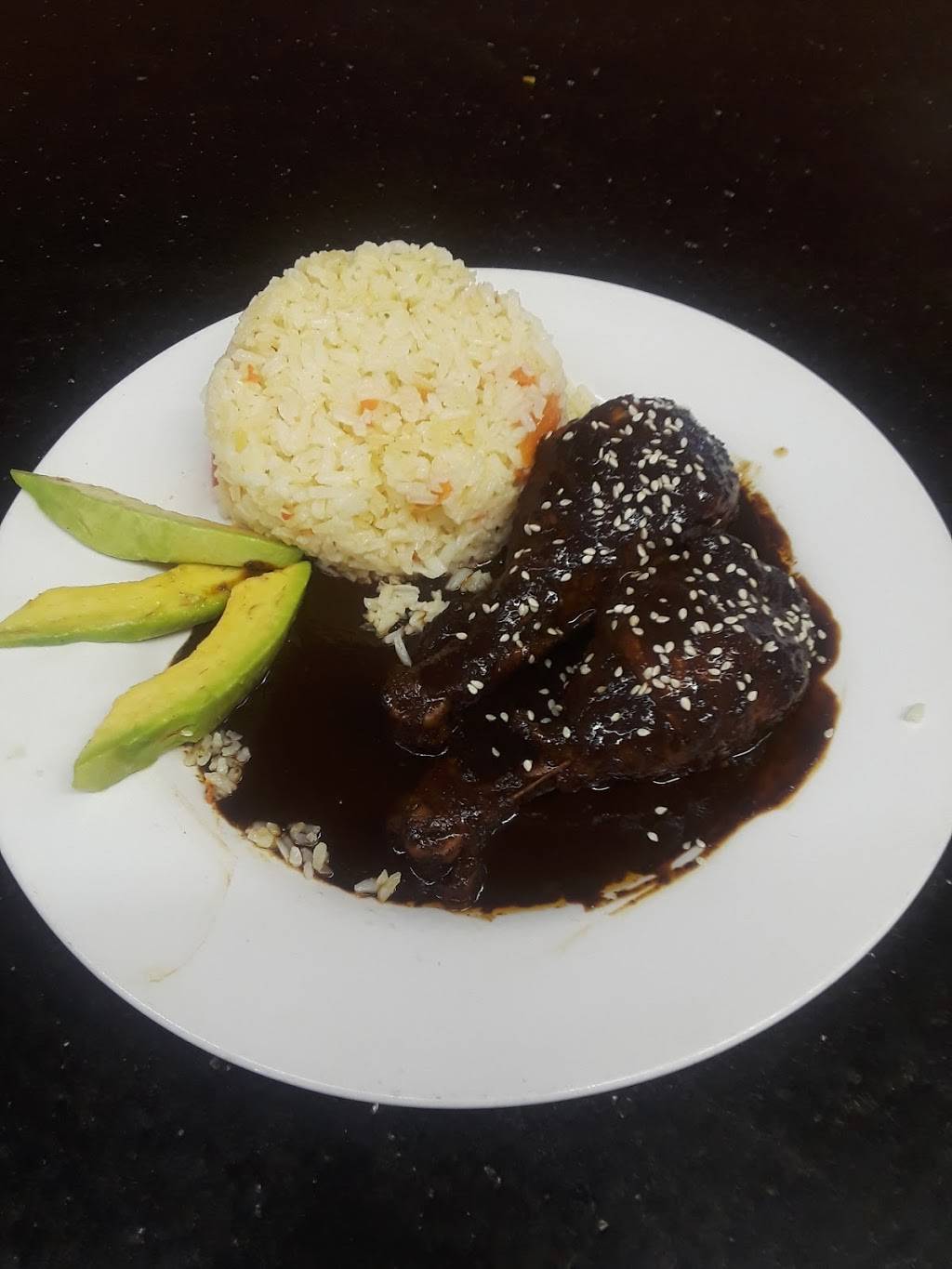 La Casa Del Buen Gusto | restaurant | 657 E Allegheny Ave, Philadelphia, PA 19134, USA | 2676877435 OR +1 267-687-7435