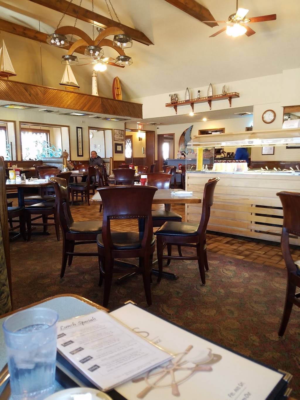 Dinos Den Restaurant & Bar | meal takeaway | 88 Grand Ave, Fox Lake, IL 60020, USA | 8475876604 OR +1 847-587-6604