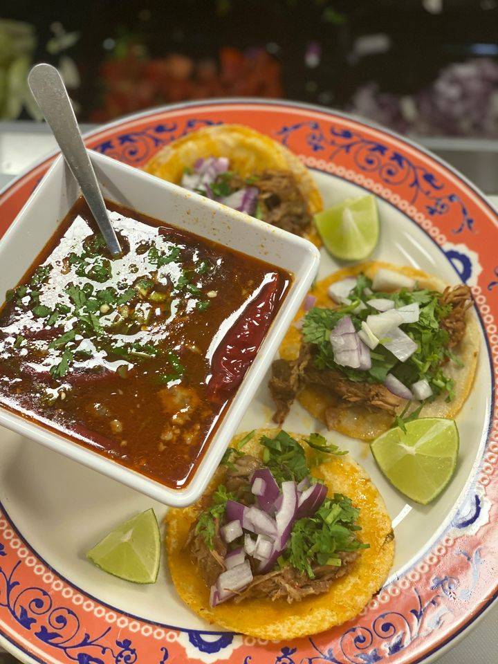 La Sirena Mexican seafood & bar | restaurant | 404 N Collins St, Arlington, TX 76011, USA | 6822766482 OR +1 682-276-6482