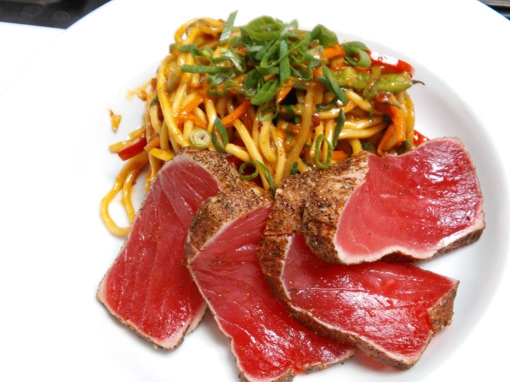 Smokin Fins Restaurant | restaurant | 2575 Littleton Main St, Littleton, CO 80120, USA | 7208081711 OR +1 720-808-1711