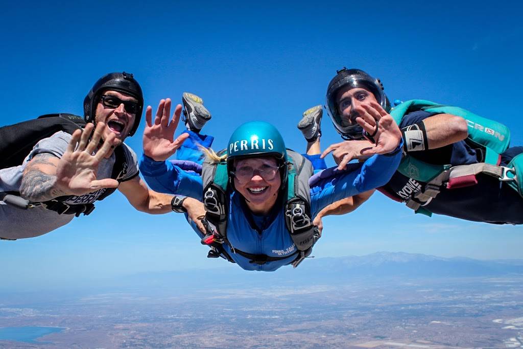 Skydive Perris | restaurant | 2091 Goetz Rd, Perris, CA 92570, USA | 9516571664 OR +1 951-657-1664