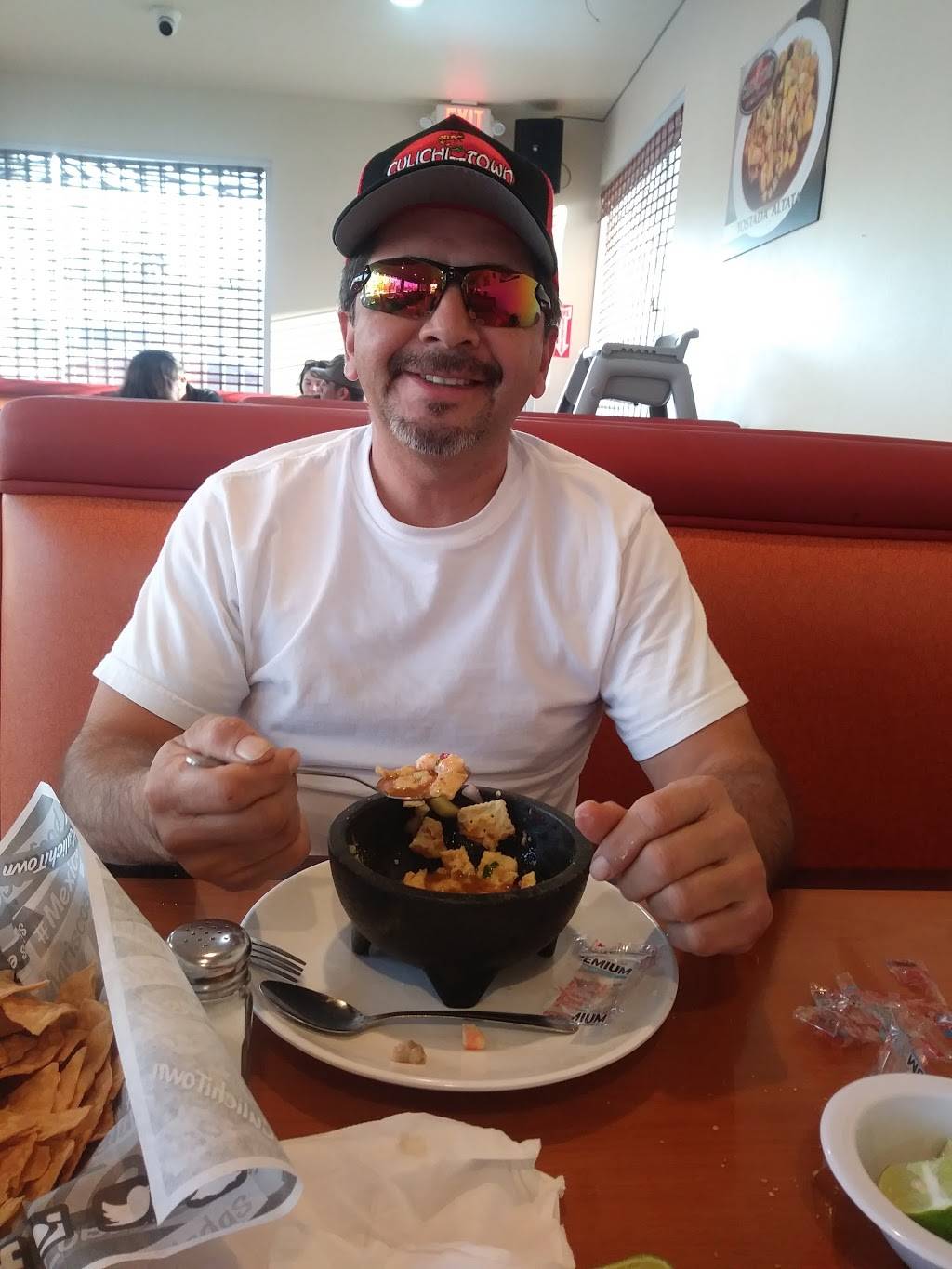 Mariscos La Huerta | restaurant | 1462 N La Cadena Dr, Colton, CA 92324, USA | 9092643182 OR +1 909-264-3182