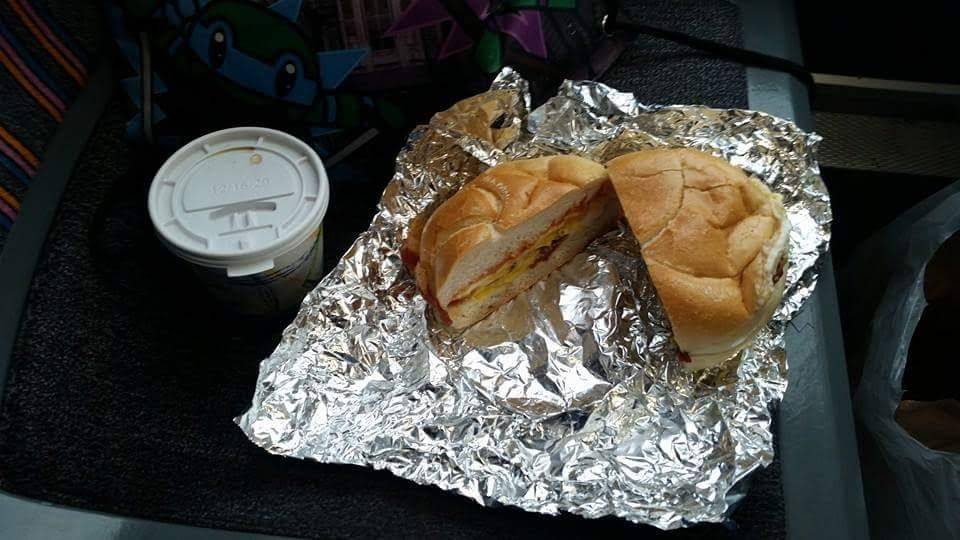 Daily Grind Express | restaurant | 352 West Side Ave # A, Jersey City, NJ 07305, USA | 2013323335 OR +1 201-332-3335