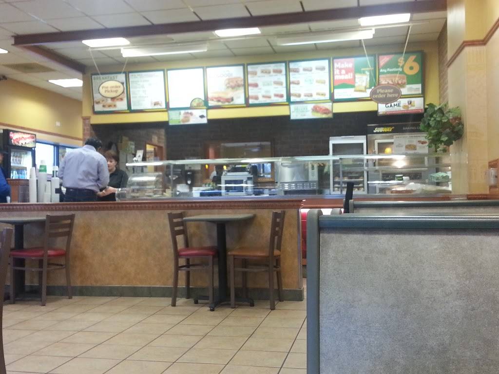 Subway | meal takeaway | 301 E Main St, Hillsboro, OR 97123, USA | 5035478331 OR +1 503-547-8331