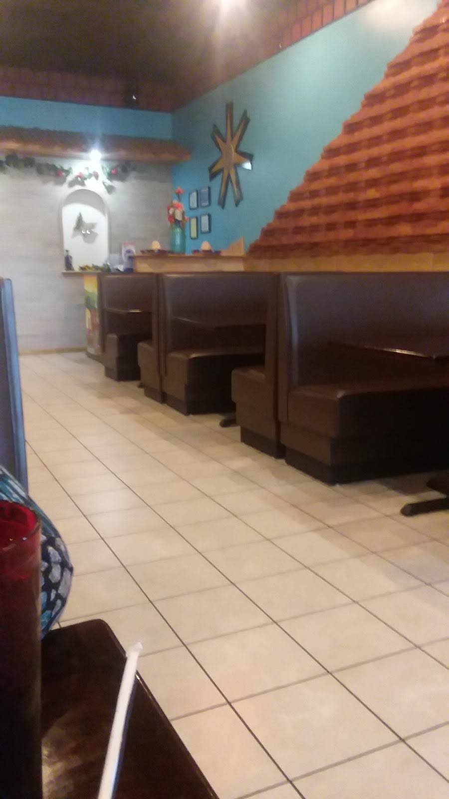 Los Jefes Mexican Restaurant | restaurant | 530 W 30th St, Connersville, IN 47331, USA | 7652221090 OR +1 765-222-1090