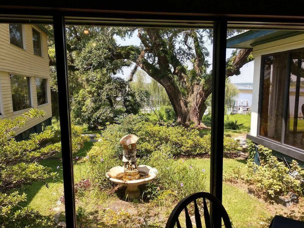 Aunt Jennys Catfish Restaurant | restaurant | 1217 Washington Ave, Ocean Springs, MS 39564, USA | 2288759201 OR +1 228-875-9201