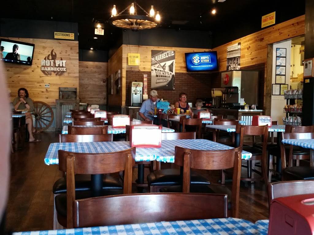 Dickeys Barbecue Pit | restaurant | 11483 Parkside Dr Ste 202, Knoxville, TN 37934, USA | 8656758227 OR +1 865-675-8227