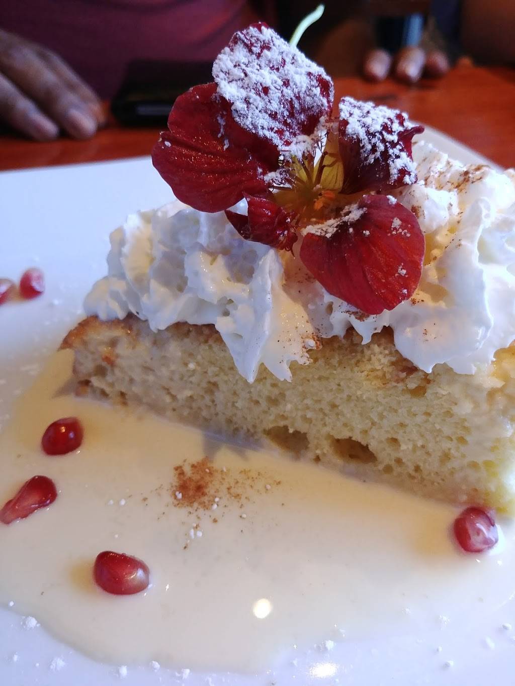 Mai Bistro | restaurant | 4906 Dundas St W, Etobicoke, ON M9A 1B5, Canada | 6473433130 OR +1 647-343-3130