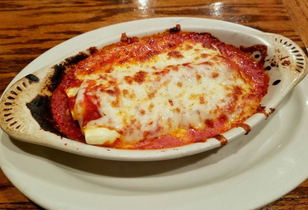 Eddys Pizza Restaurant | restaurant | 2108 W 15th St, Plano, TX 75075, USA | 9724246706 OR +1 972-424-6706