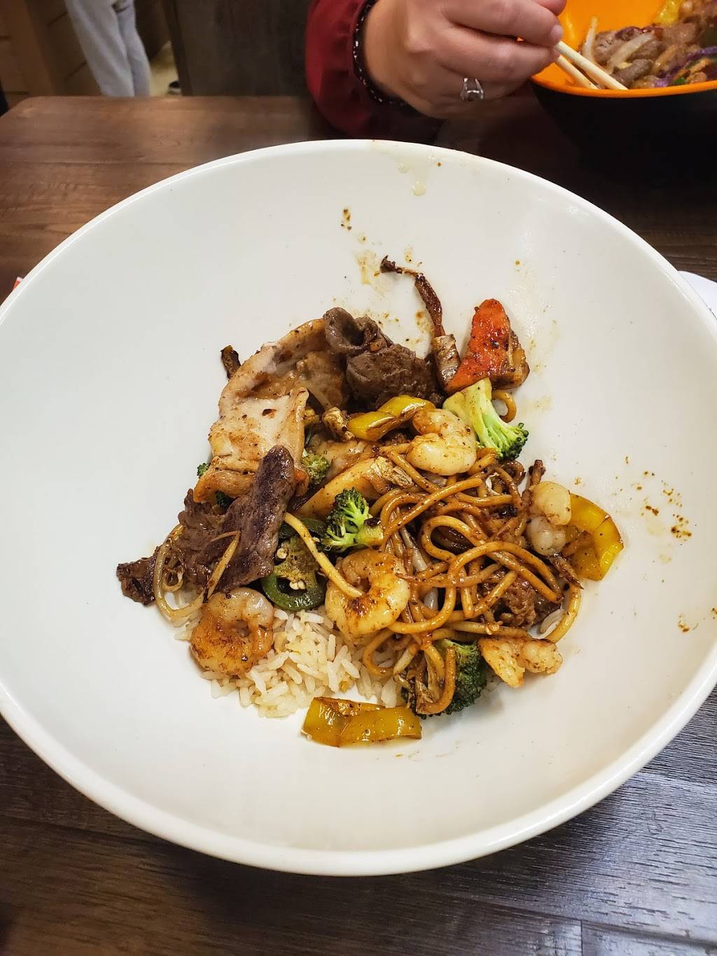 Khans mongolian grill | restaurant | 101 E Atlantic St, Kill Devil Hills, NC 27948, USA | 2522551006 OR +1 252-255-1006