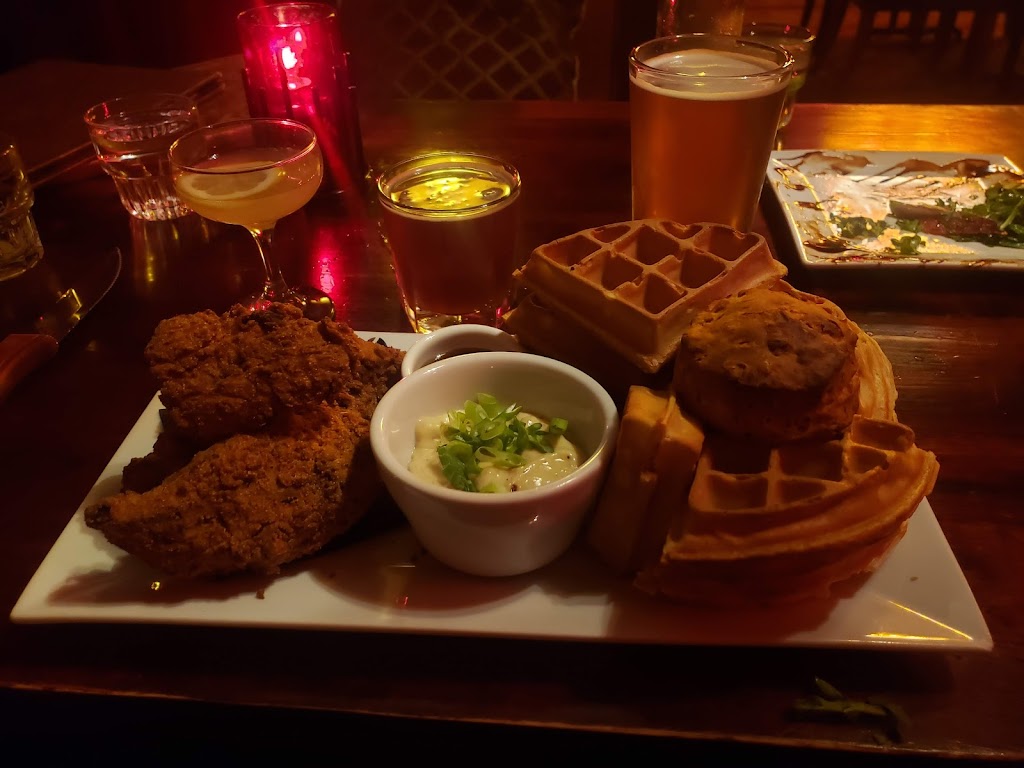 The Redroom | restaurant | 1003 Cedar St, Santa Cruz, CA 95060, USA | 8314262994 OR +1 831-426-2994