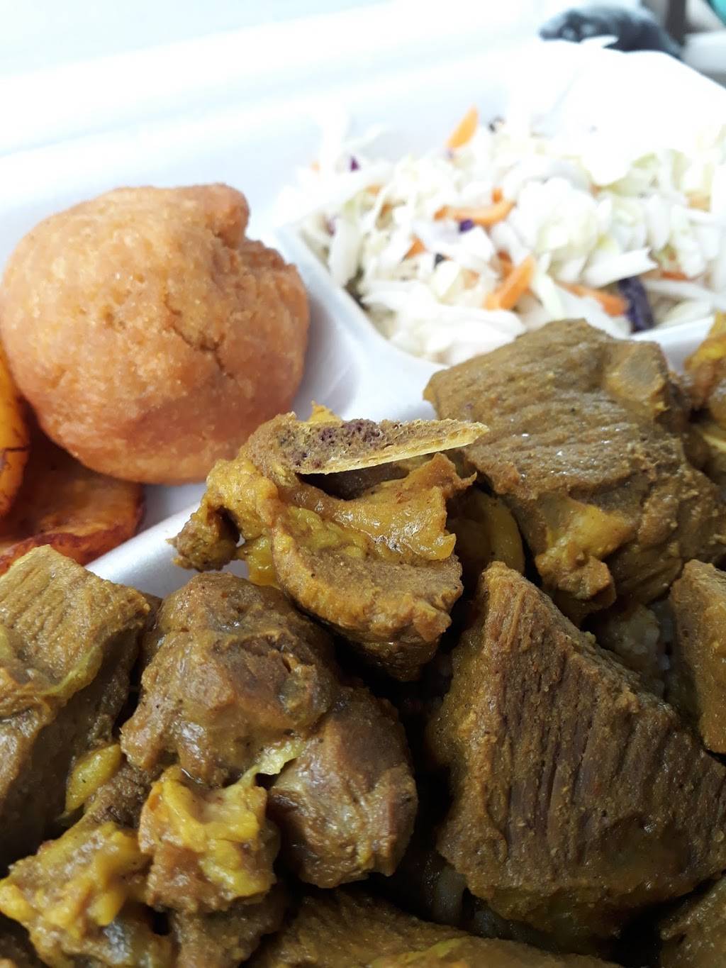 Jamaican Daves | restaurant | 530 Division Ave S, Grand Rapids, MI 49503, USA | 6164587875 OR +1 616-458-7875