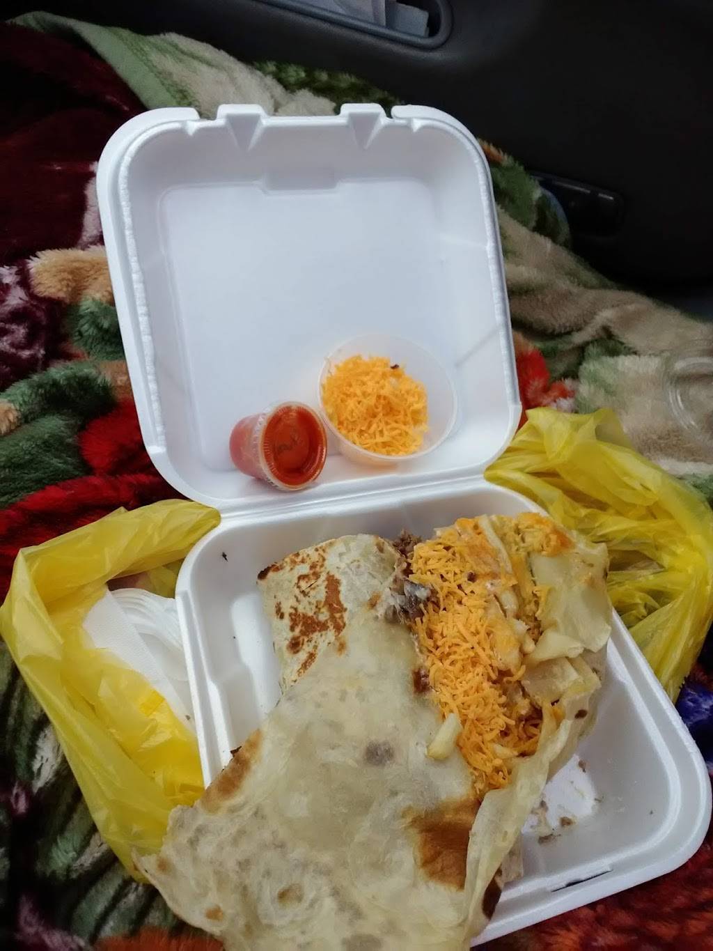 Robertitos Taco Shop | restaurant | 2623 Tuolumne St, Fresno, CA 93721, USA | 5592371034 OR +1 559-237-1034