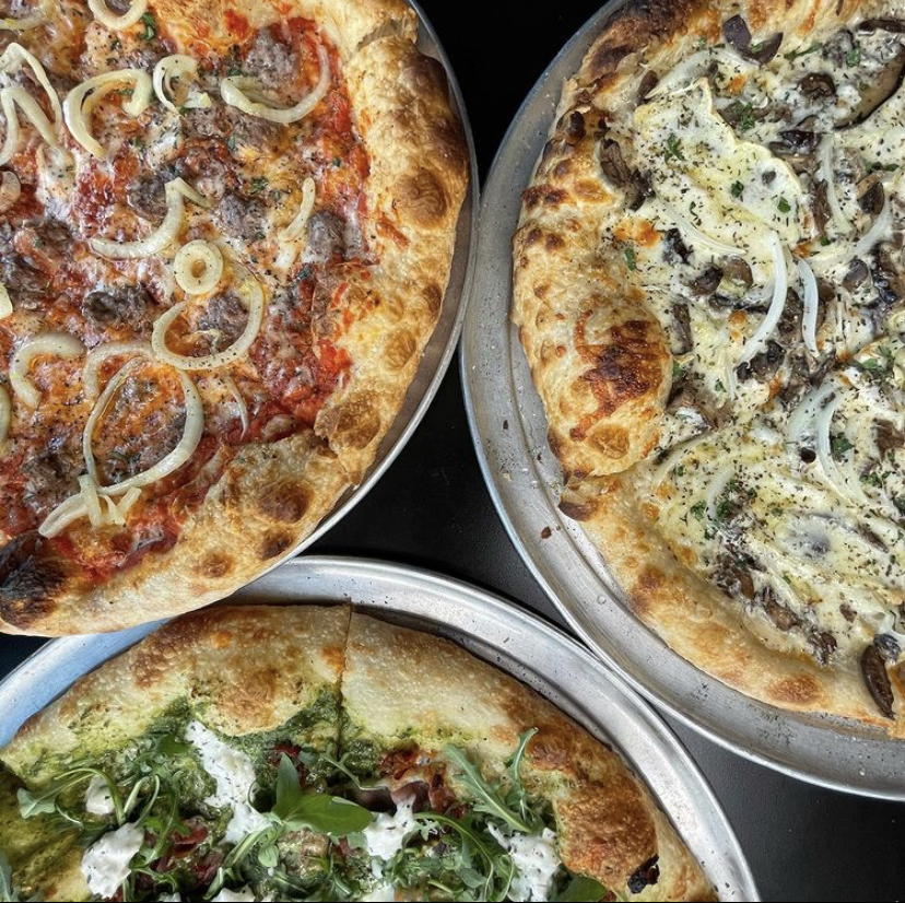 Bobs Pizza | West Loop | restaurant | 838 W Kinzie St, Chicago, IL 60642, USA | 3126679110 OR +1 312-667-9110