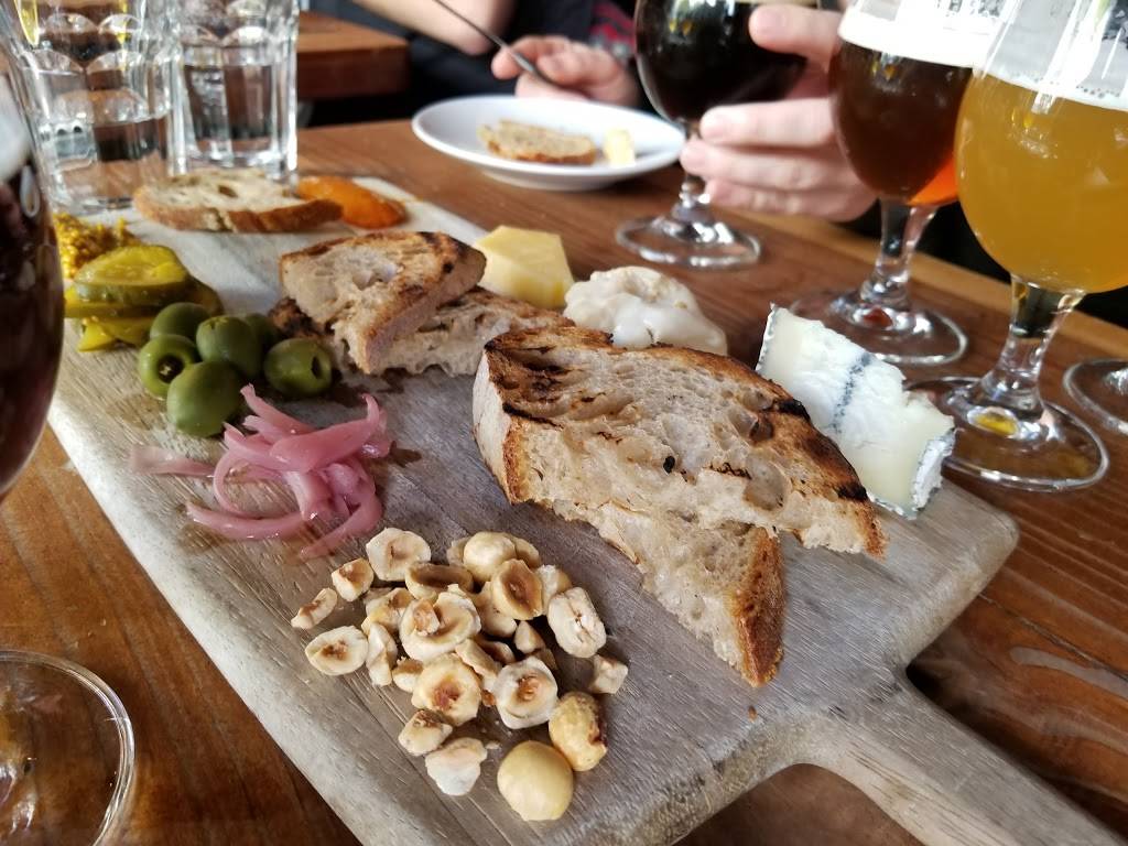 The Monks Kettle | restaurant | 3141 16th St, San Francisco, CA 94103, USA | 4158659523 OR +1 415-865-9523