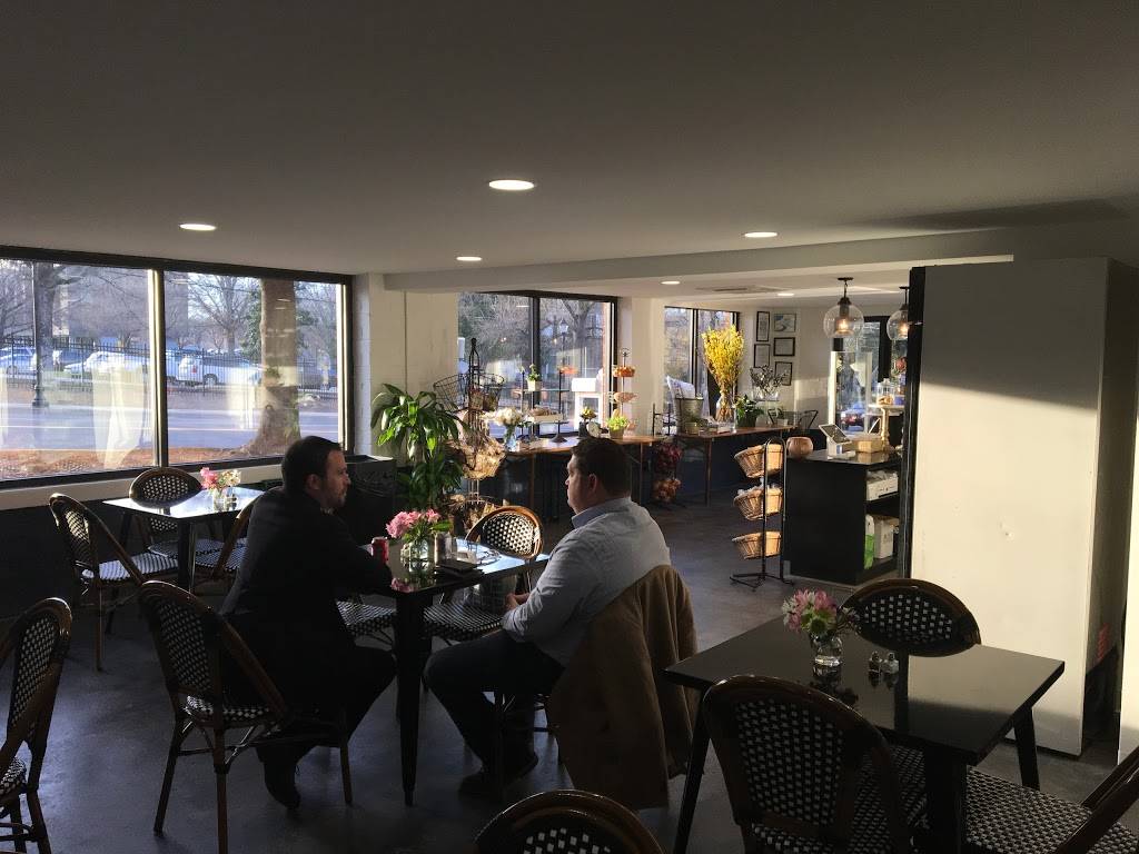 Lindseys Culinary Market | restaurant | 520 N Thomas St, Athens, GA 30601, USA | 7063530558 OR +1 706-353-0558