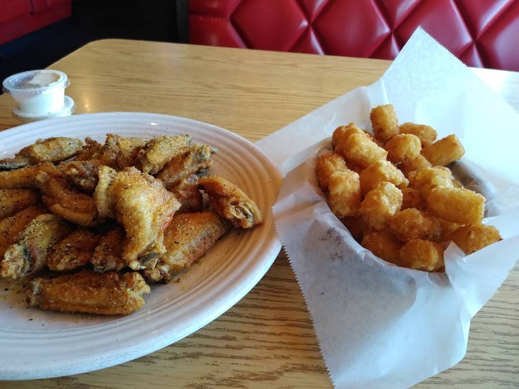 Cafe Hot Wing | restaurant | 6595 Tara Blvd, Jonesboro, GA 30236, USA | 7704713200 OR +1 770-471-3200