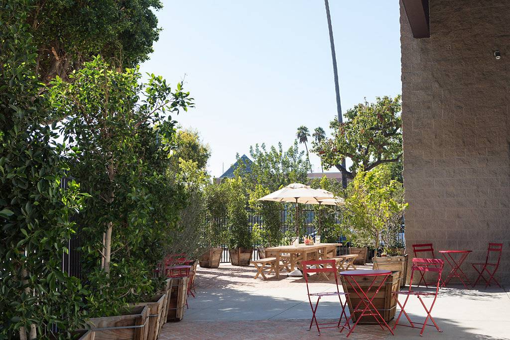 Truffle Brothers | restaurant | 4073 W Washington Blvd, Los Angeles, CA 90018, USA | 3234020478 OR +1 323-402-0478