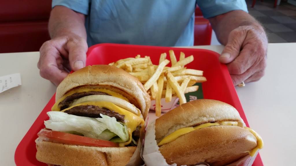 In-N-Out Burger | restaurant | 3211 Harbor Blvd, Costa Mesa, CA 92626, USA | 8007861000 OR +1 800-786-1000