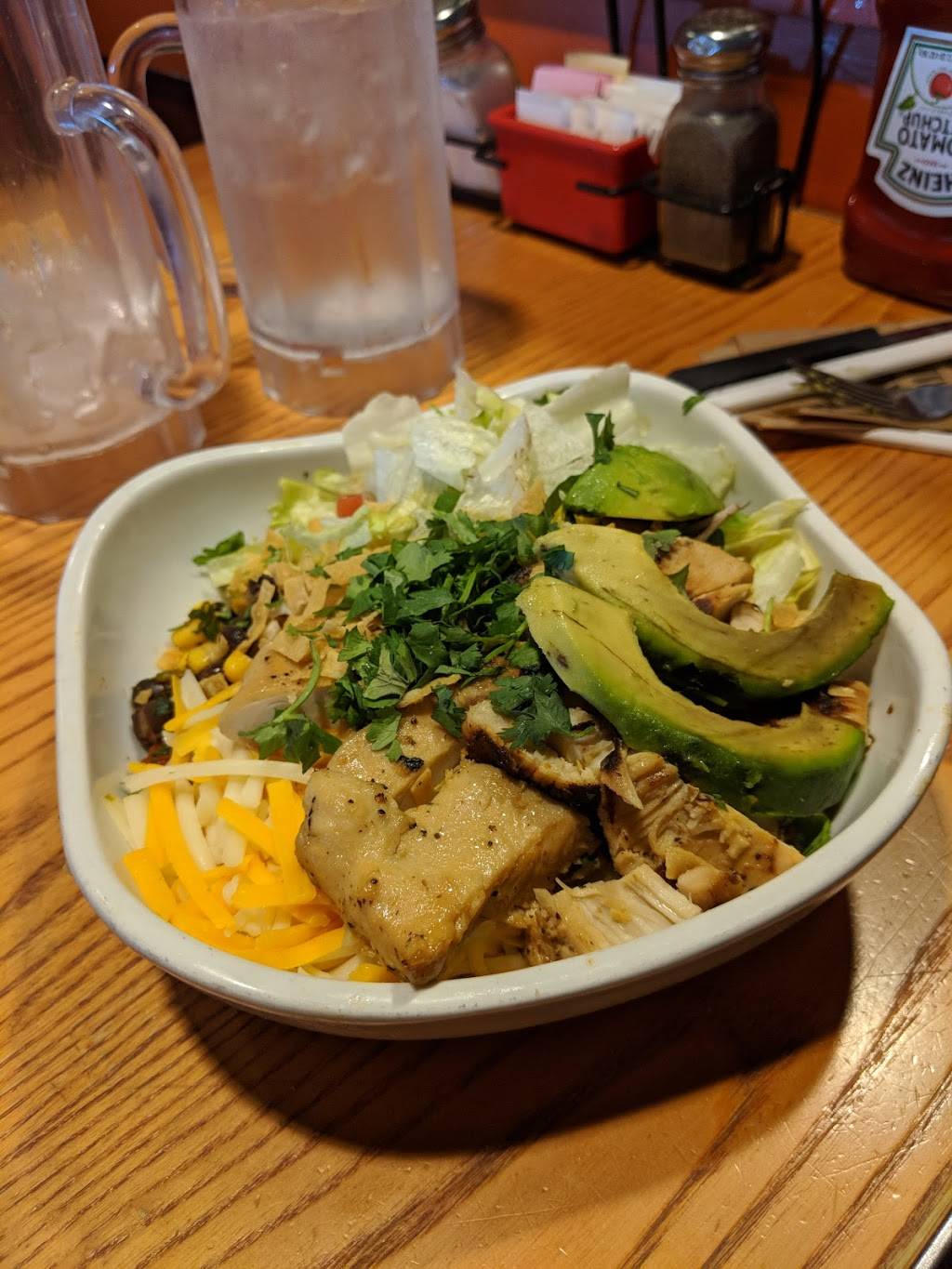 Chilis Grill & Bar | meal takeaway | 5809 Lone Tree Way, Antioch, CA 94531, USA | 9257545880 OR +1 925-754-5880