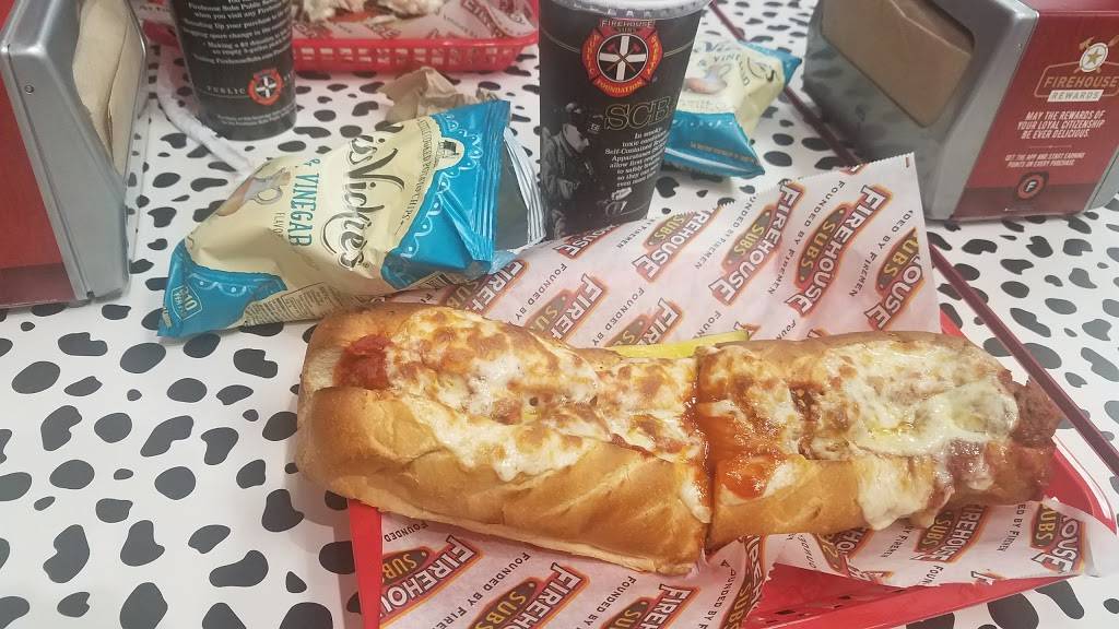 Firehouse Subs Summerfield Crossing | meal delivery | 13129 US-301, Riverview, FL 33578, USA | 8134439792 OR +1 813-443-9792