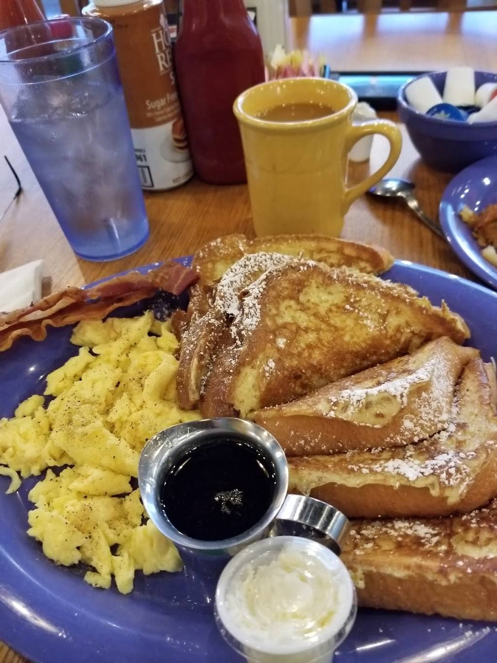 Averys Kitchen LLC | restaurant | 2063 Central Plaza #107, New Braunfels, TX 78130, USA | 8302140506 OR +1 830-214-0506